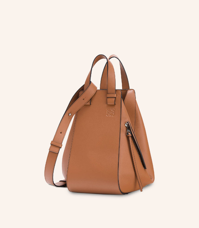 Tas Loewe Medium Hammock Bag in Classic Calfskin